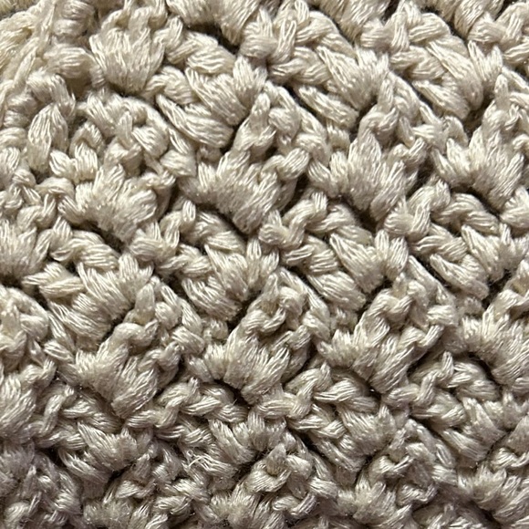 BOHO TOP WITH FRINGE BOTTOM - Picture 3 of 3